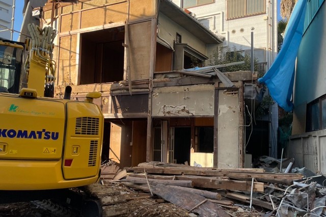 施工中